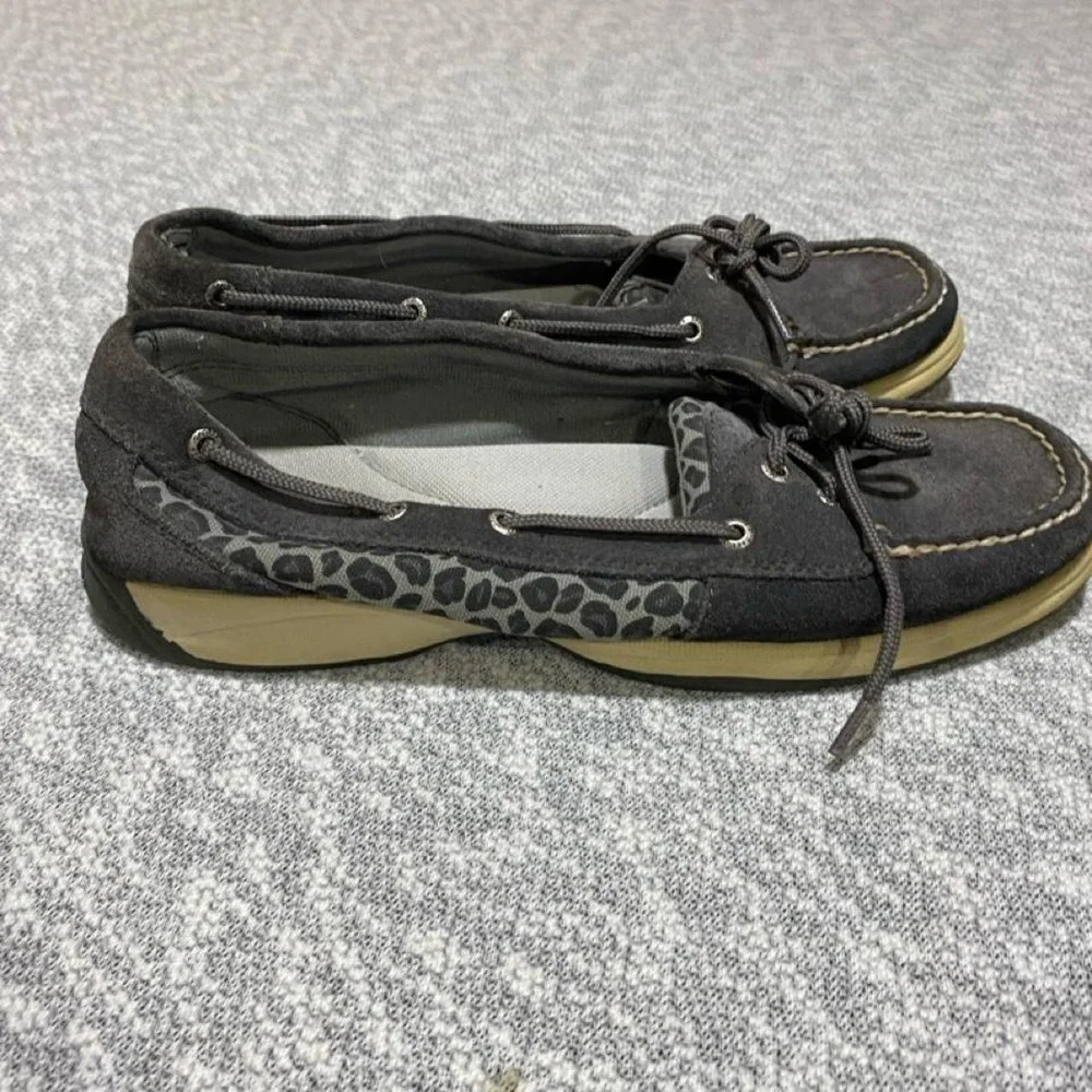 Sperry top sided Black leather boat shoes with white stitching US 10. SKU-B22